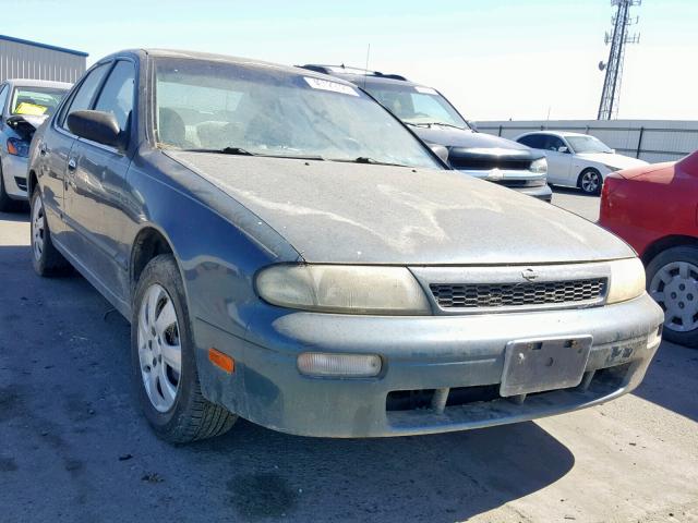 1N4BU31F3PC200709 - 1993 NISSAN ALTIMA XE GREEN photo 1