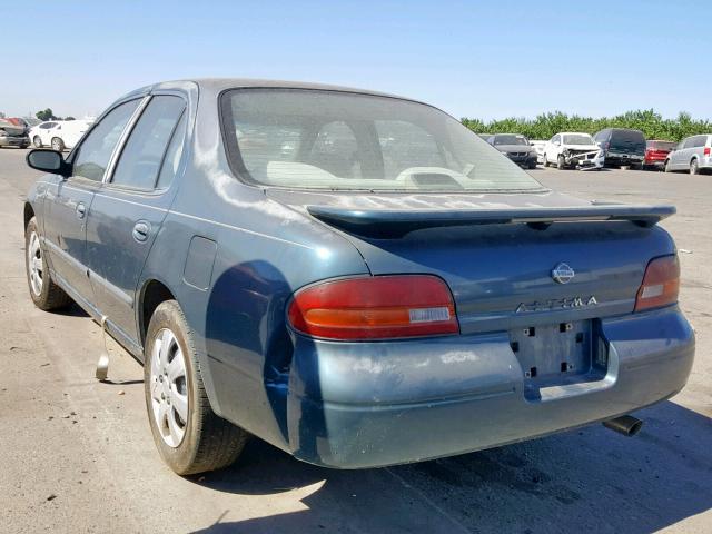 1N4BU31F3PC200709 - 1993 NISSAN ALTIMA XE GREEN photo 3