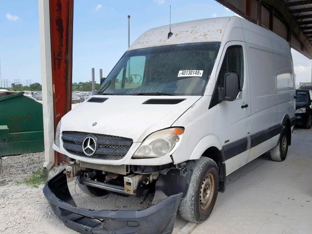 WD3PE7CC4A5434614 - 2010 MERCEDES-BENZ SPRINTER 2 WHITE photo 2