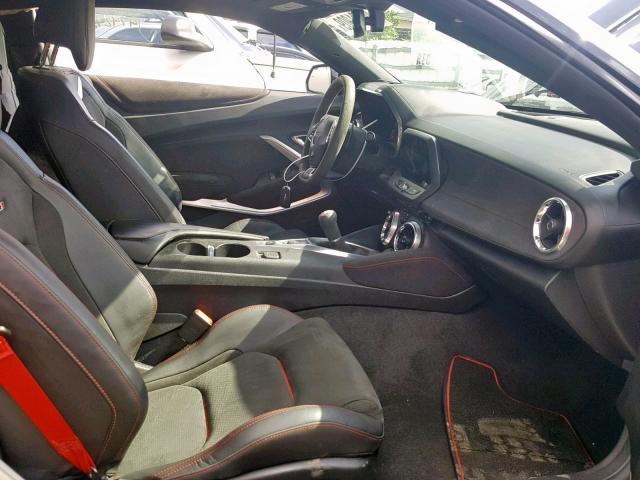 1G1FJ1R69H0194813 - 2017 CHEVROLET CAMARO ZL1 黑色 照片 5