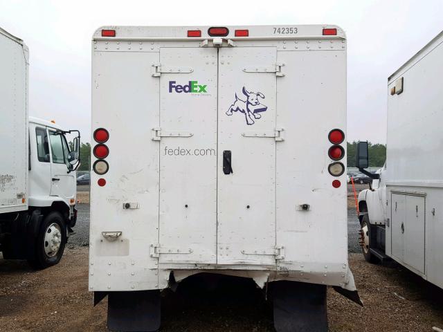 4UZAANCP56CX19822 - 2006 FREIGHTLINER CHASSIS M WHITE photo 10