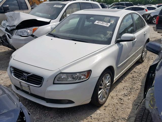 YV1382MS6A2488836 - 2010 VOLVO S40 2.4I WHITE photo 2