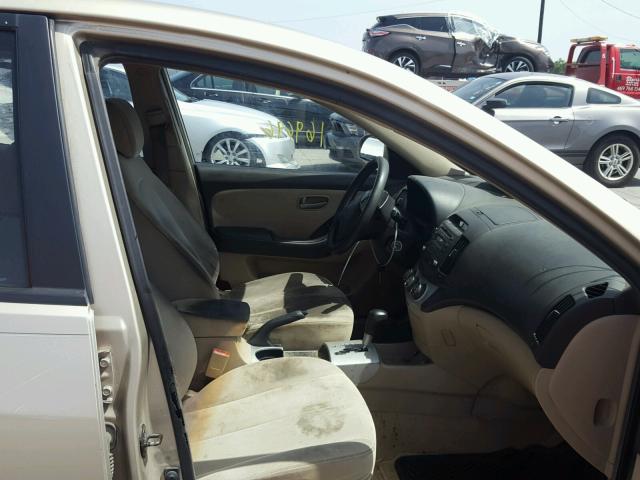 KMHDU46D57U046932 - 2007 HYUNDAI ELANTRA GL GOLD photo 5