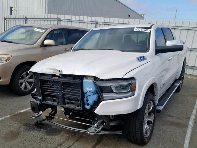 1C6SRFJT8KN773032 - 2019 RAM 1500 LARAM WHITE photo 2