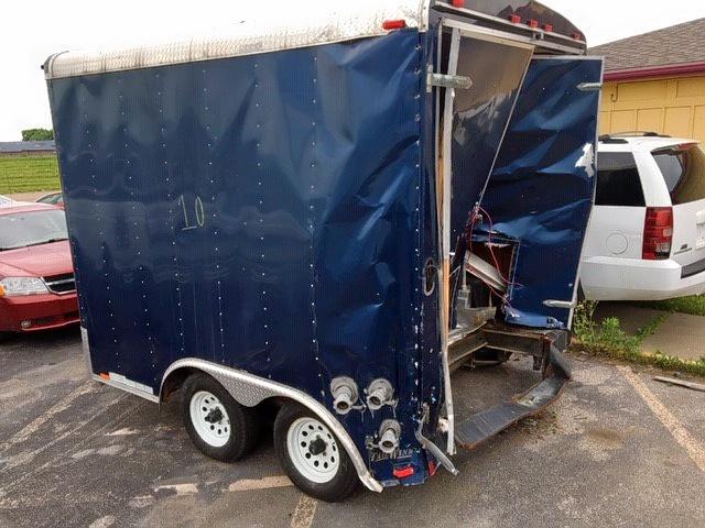 5NHUTW029AN062303 - 2010 UTILITY TRAILER BLUE photo 4