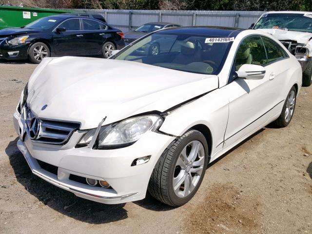 WDDKJ5GB2AF030504 - 2010 MERCEDES-BENZ E 350 WHITE photo 2