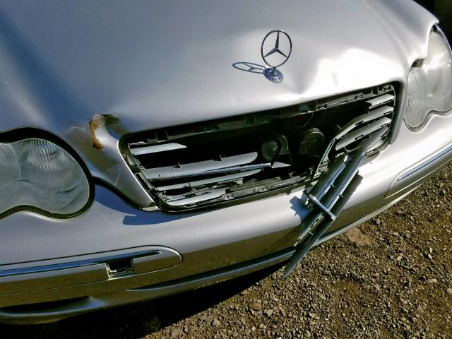 WDBRF61J02F191580 - 2002 MERCEDES-BENZ C 240 SILVER photo 9