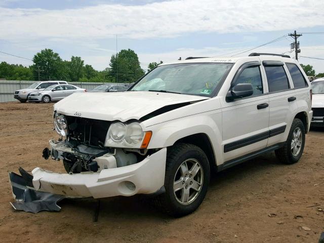 1J4GR48K66C250507 - 2006 JEEP GRAND CHER WHITE photo 2