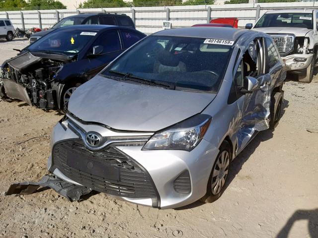 VNKJTUD36HA074429 - 2017 TOYOTA YARIS L SILVER photo 2