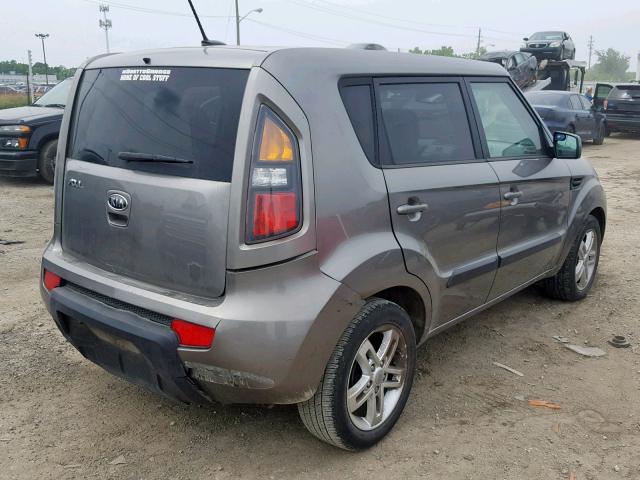 KNDJT2A28B7295219 - 2011 KIA SOUL GRAY photo 4