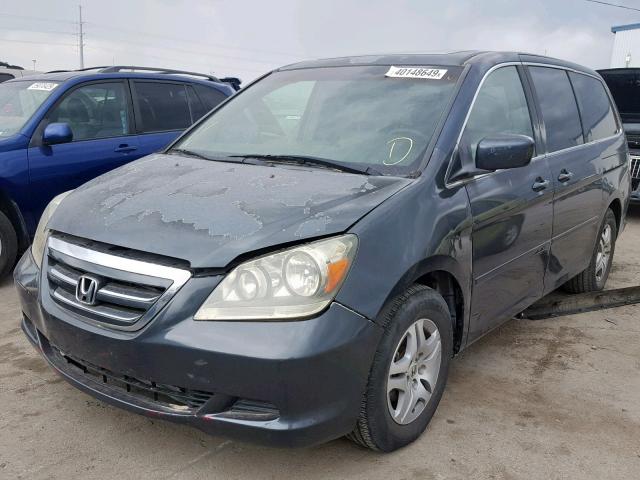 5FNRL38725B110963 - 2005 HONDA ODYSSEY EX GRAY photo 2