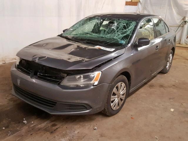 3VW1K7AJ9BM392214 - 2011 VOLKSWAGEN JETTA BASE GRAY photo 2