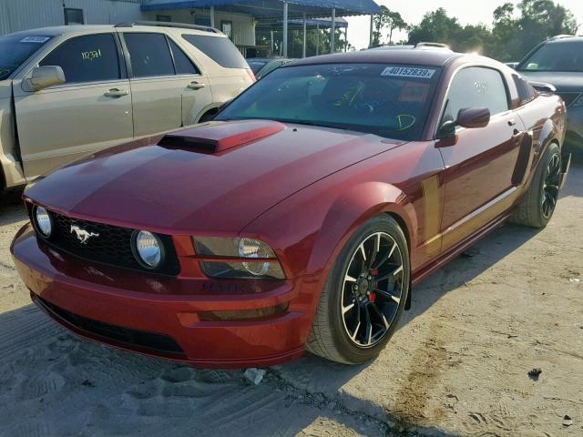 1ZVFT82H965180025 - 2006 FORD MUSTANG GT BURGUNDY photo 2