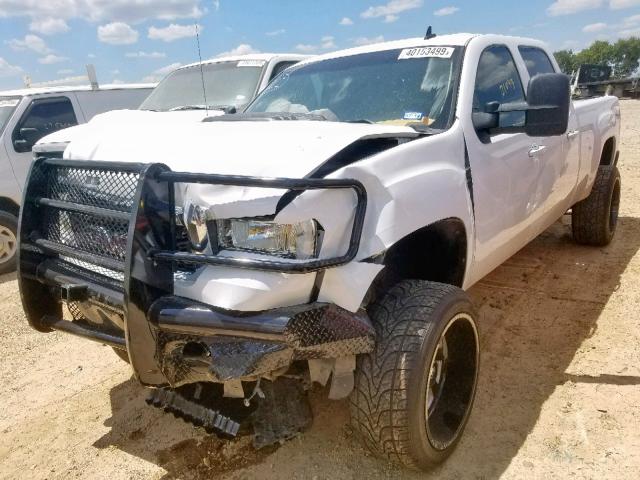 1GT111C80BF256888 - 2011 GMC SIERRA C25 WHITE photo 2