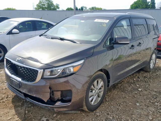 KNDMB5C18G6121525 - 2016 KIA SEDONA LX BROWN photo 2