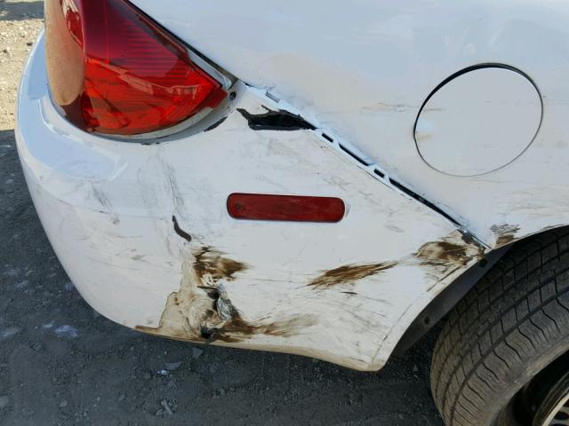 1G2AL15FX77378069 - 2007 PONTIAC G5 WHITE photo 9