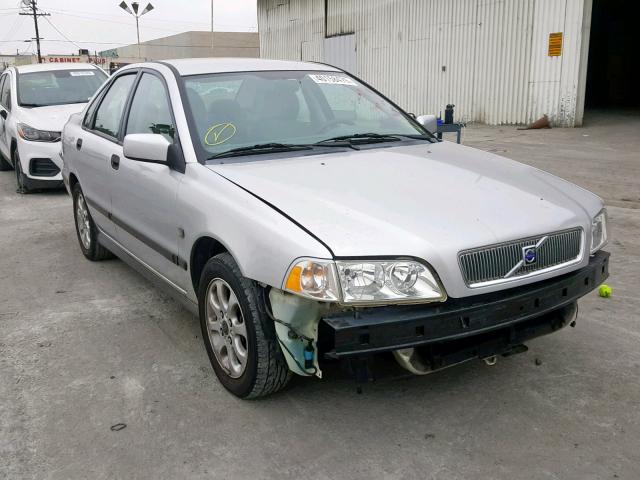 YV1VS2551YF495912 - 2000 VOLVO S40 SILVER photo 1