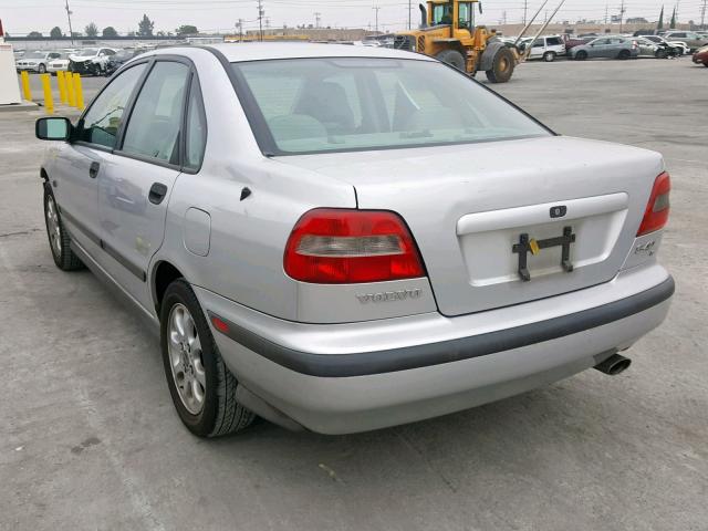 YV1VS2551YF495912 - 2000 VOLVO S40 SILVER photo 3