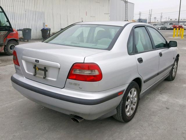 YV1VS2551YF495912 - 2000 VOLVO S40 SILVER photo 4