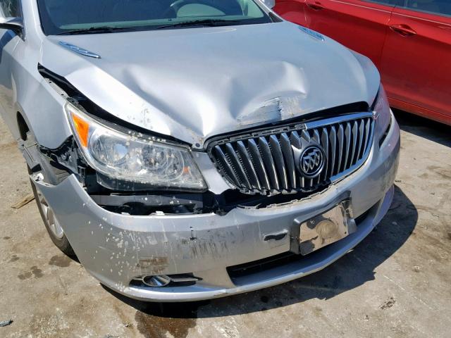 1G4GC5GR7DF290498 - 2013 BUICK LACROSSE SILVER photo 9