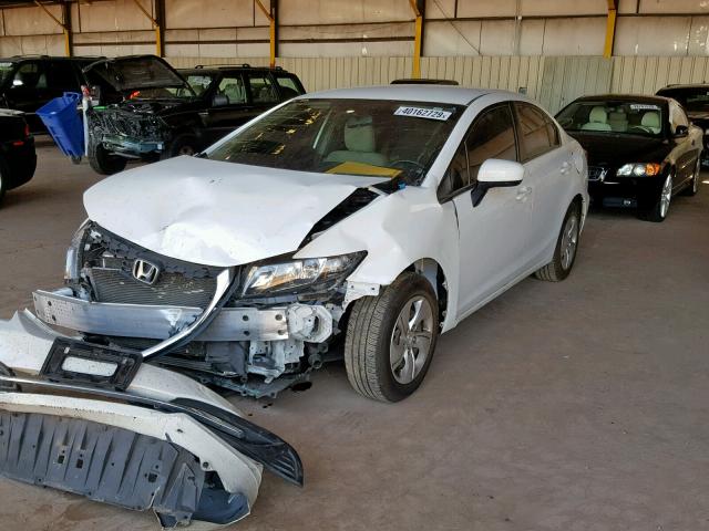 19XFB2F54FE702244 - 2015 HONDA CIVIC LX WHITE photo 2