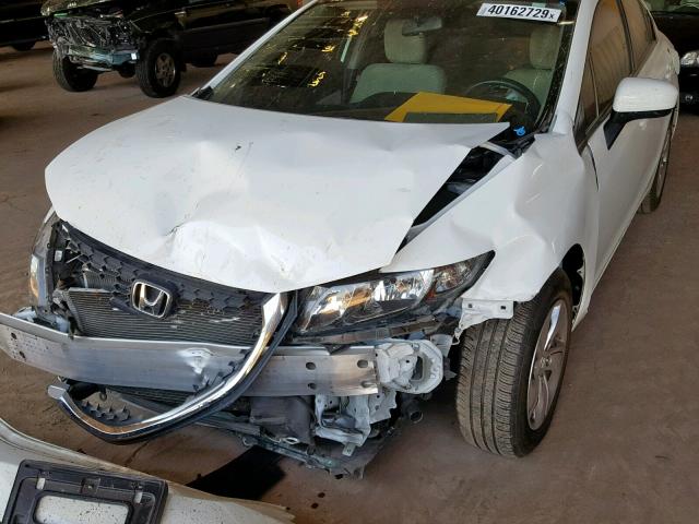 19XFB2F54FE702244 - 2015 HONDA CIVIC LX WHITE photo 9