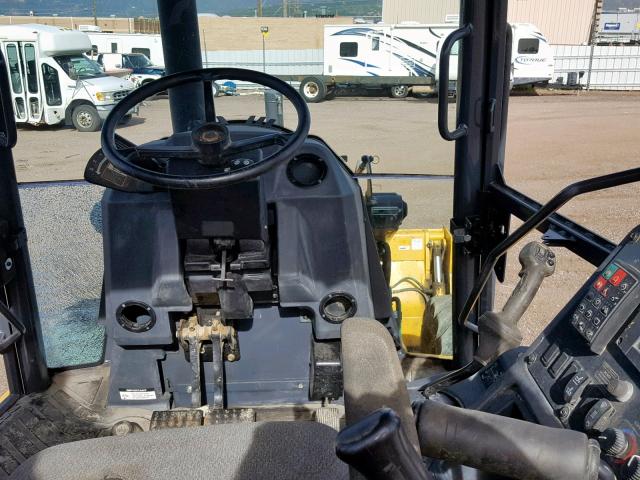 1T0310SKTEE259232 - 2014 JOHN DEERE TRACTOR YELLOW photo 5