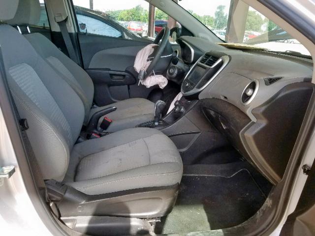 1G1JB5SH1H4156222 - 2017 CHEVROLET SONIC LS 银色 照片 5