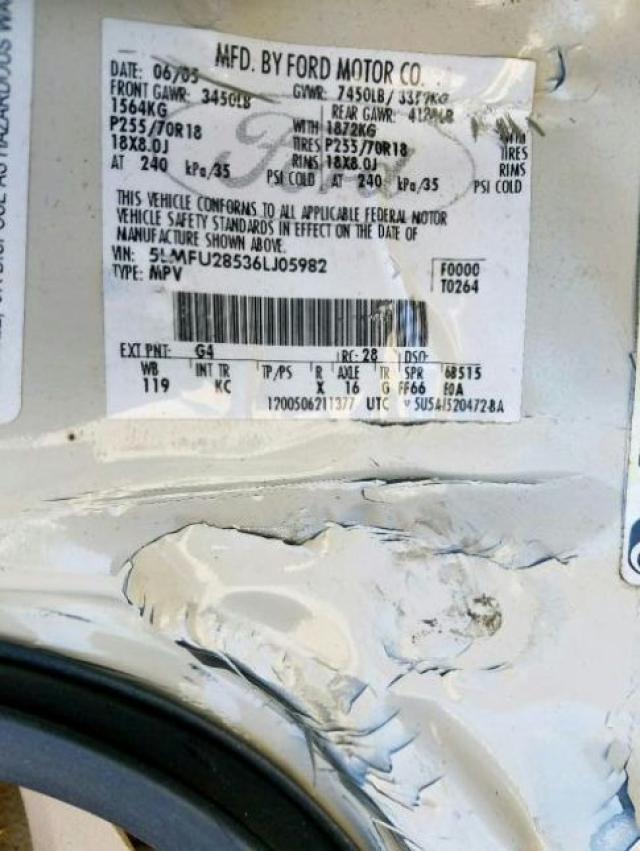 5LMFU28536LJ05982 - 2006 LINCOLN NAVIGATOR თეთრი ფოტო 10