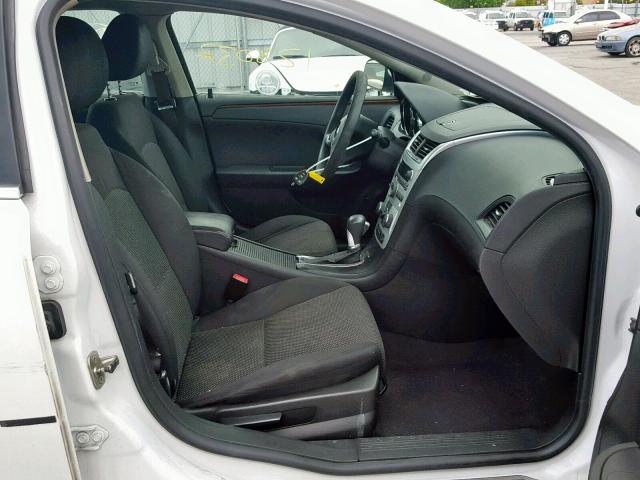1G1ZC5E07CF366178 - 2012 CHEVROLET MALIBU 1LT WHITE photo 5