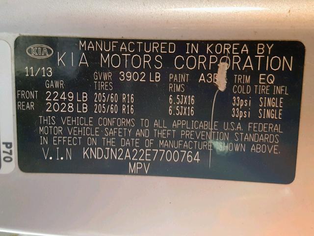 KNDJN2A22E7700764 - 2014 KIA SOUL SILVER photo 10