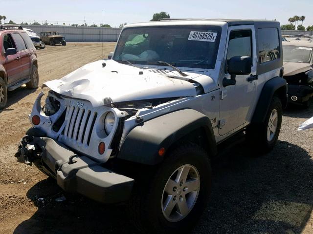 1J4FA24169L744343 - 2009 JEEP WRANGLER X SILVER photo 2