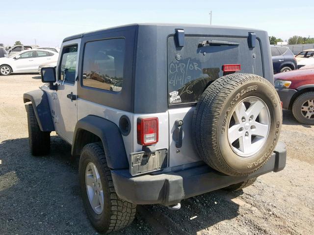 1J4FA24169L744343 - 2009 JEEP WRANGLER X SILVER photo 3