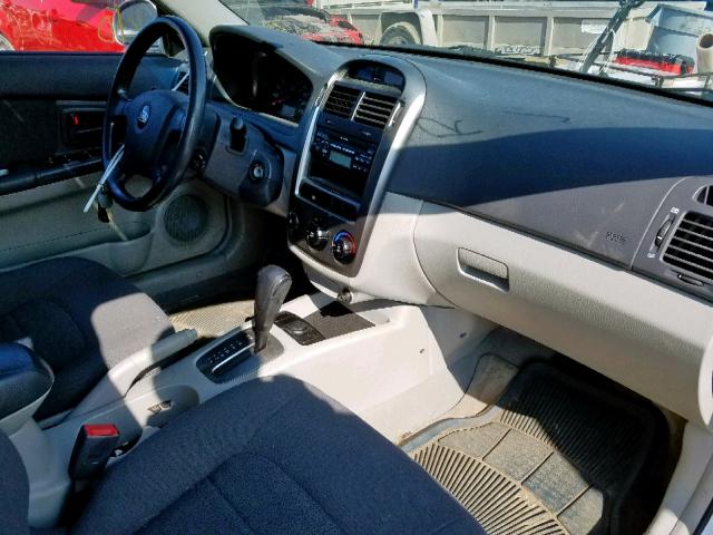 KNAFE161655103190 - 2005 KIA SPECTRA5 SILVER photo 5