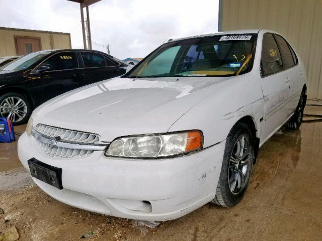 1N4DL01D81C210829 - 2001 NISSAN ALTIMA XE WHITE photo 2