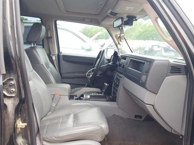 1J8HG48K96C145677 - 2006 JEEP COMMANDER BLACK photo 5
