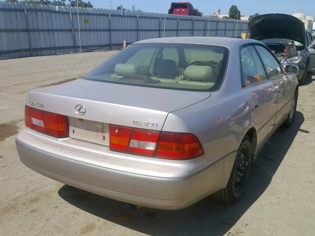 JT8BF28G7W5025427 - 1998 LEXUS ES 300 GOLD photo 4