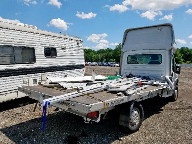 3C7WRVGG6JE140629 - 2018 RAM PROMASTER 白色 照片 4