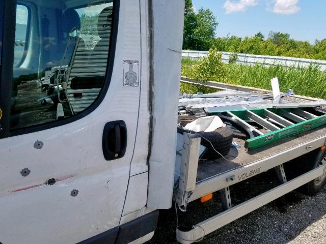 3C7WRVGG6JE140629 - 2018 RAM PROMASTER 白色 照片 9