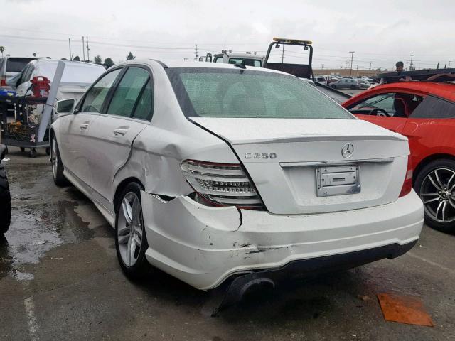 WDDGF4HB0DR270508 - 2013 MERCEDES-BENZ C 250 WHITE photo 3