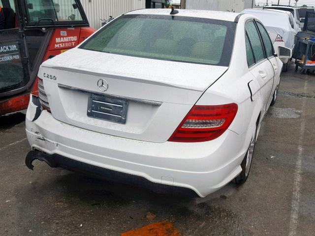 WDDGF4HB0DR270508 - 2013 MERCEDES-BENZ C 250 WHITE photo 4