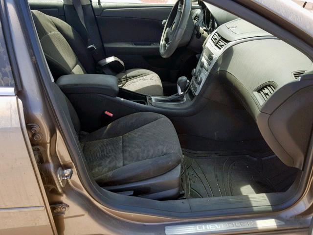 1G1ZC5E09CF162563 - 2012 CHEVROLET MALIBU 1LT 金色 照片 5