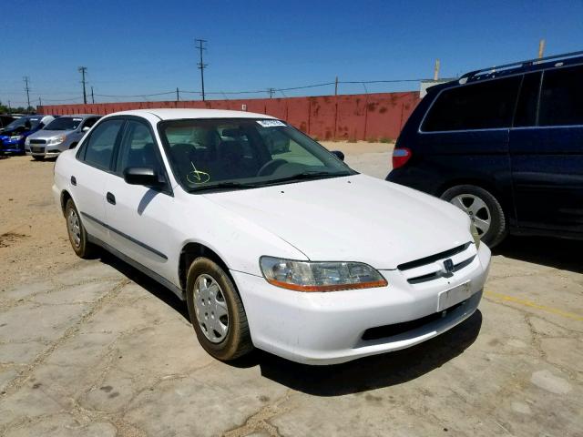 1HGCF8645WA271094 - 1998 HONDA ACCORD DX WHITE photo 1