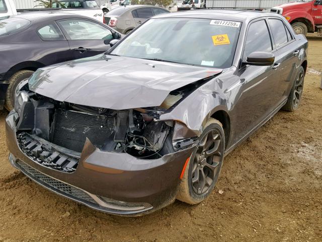 2C3CCABG0HH655419 - 2017 CHRYSLER 300 S GRAY photo 2