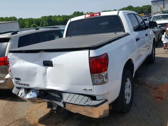 5TFDM5F11BX026796 - 2011 TOYOTA TUNDRA CRE WHITE photo 4