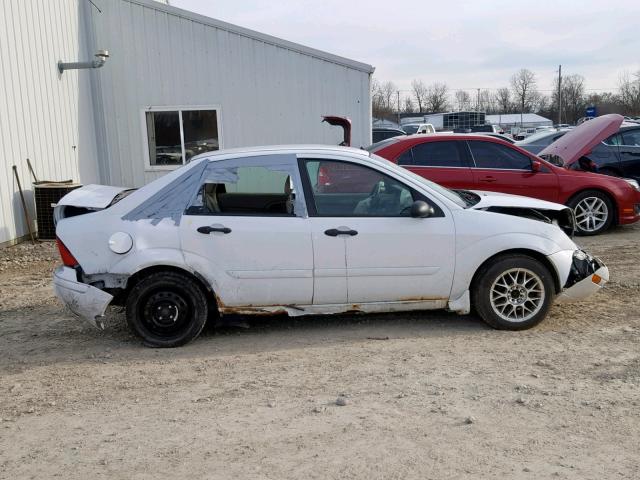 1FAFP38371W256873 - 2001 FORD FOCUS ZTS WHITE photo 9