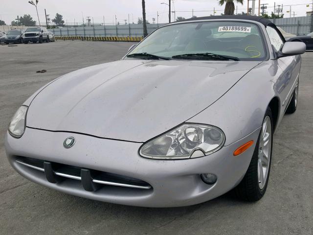 SAJJA42C0YNA10207 - 2000 JAGUAR XK8 SILVER photo 2