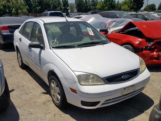 1FAHP34N47W232877 - 2007 FORD FOCUS ZX4 WHITE photo 1