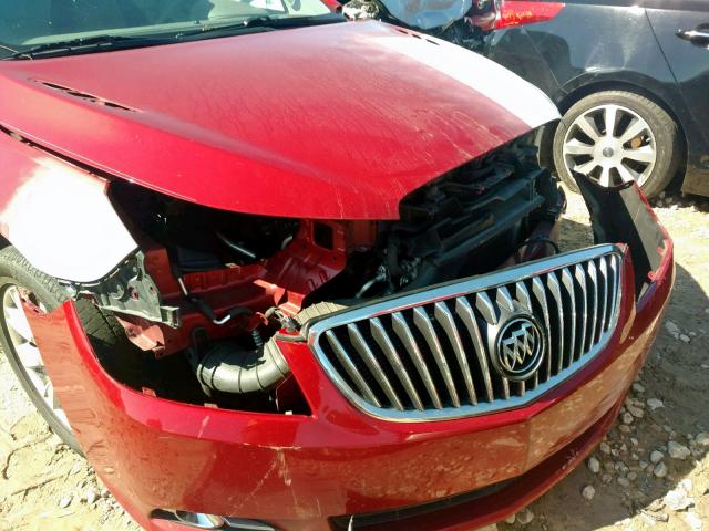 1G4GC5ERXDF318796 - 2013 BUICK LACROSSE RED photo 9