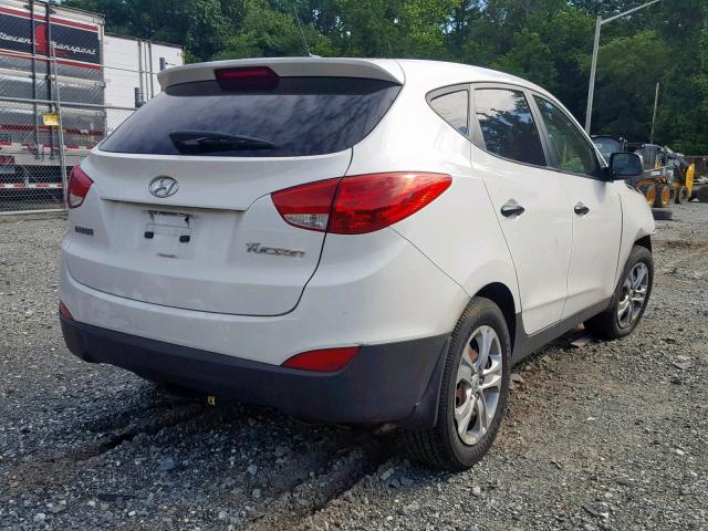 KM8JT3AB9CU398329 - 2012 HYUNDAI TUCSON GL WHITE photo 4